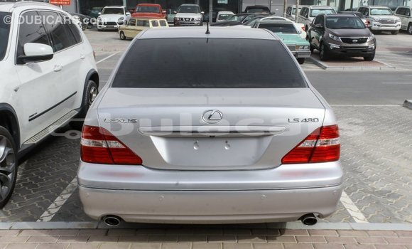 Acheter Import Voiture Lexus LS Gris à Import - Dubai, Central Acheter Import Voiture Lexus LS Gris à Import - Dubai, Central