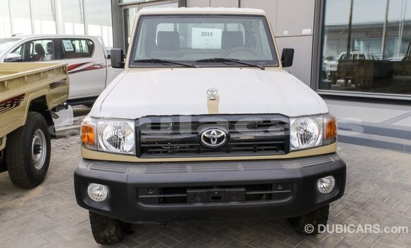 Buy Import Toyota Land Cruiser Beige Car in Import - Dubai in Central Buy Import Toyota Land Cruiser Beige Car in Import - Dubai in Central
