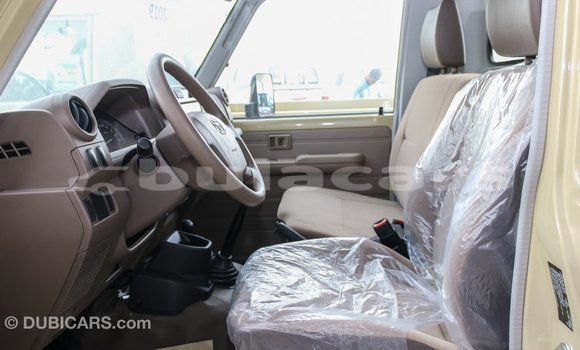 Buy Import Toyota Land Cruiser Beige Car in Import - Dubai in Central Buy Import Toyota Land Cruiser Beige Car in Import - Dubai in Central