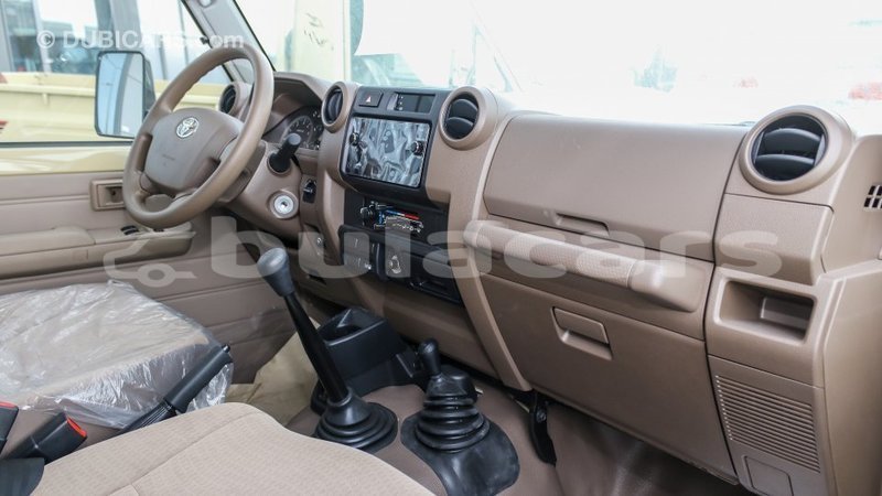 Big with watermark toyota land cruiser central import dubai 6603