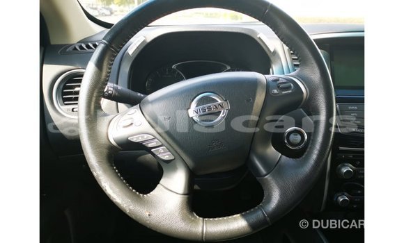 Acheter Import Voiture Nissan Pathfinder Gris à Import - Dubai, Central Acheter Import Voiture Nissan Pathfinder Gris à Import - Dubai, Central