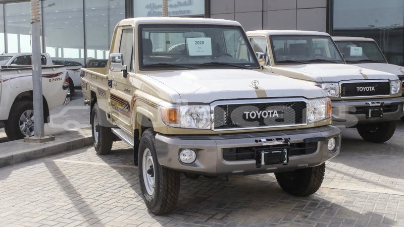 Big with watermark toyota land cruiser central import dubai 6606