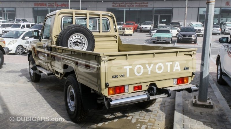 Big with watermark toyota land cruiser central import dubai 6606