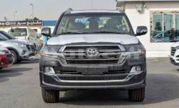 Buy Import Toyota Land Cruiser Grey Car in Import - Dubai in Central Buy Import Toyota Land Cruiser Grey Car in Import - Dubai in Central