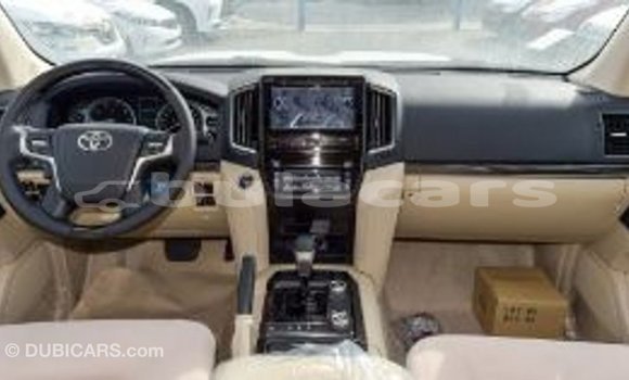 Buy Import Toyota Land Cruiser Grey Car in Import - Dubai in Central Buy Import Toyota Land Cruiser Grey Car in Import - Dubai in Central