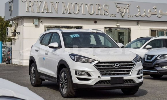 Buy Import Hyundai Tucson White Car in Import - Dubai in Central Buy Import Hyundai Tucson White Car in Import - Dubai in Central