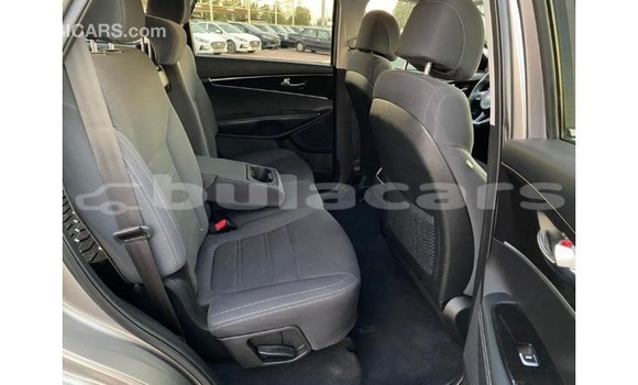 Buy Import Kia Sorento Grey Car in Import - Dubai in Central Buy Import Kia Sorento Grey Car in Import - Dubai in Central