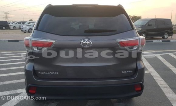 Buy Import Toyota Highlander Grey Car in Import - Dubai in Central Buy Import Toyota Highlander Grey Car in Import - Dubai in Central