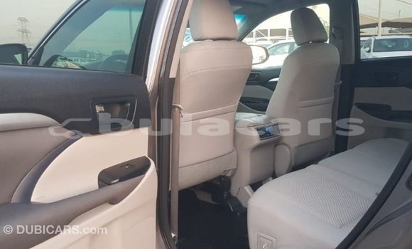 Buy Import Toyota Highlander Grey Car in Import - Dubai in Central Buy Import Toyota Highlander Grey Car in Import - Dubai in Central