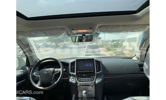 Buy Import Toyota Land Cruiser Black Car in Import - Dubai in Central Buy Import Toyota Land Cruiser Black Car in Import - Dubai in Central