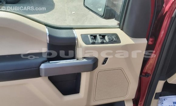 Acheter Import Voiture Ford Club Wagon Rouge à Import - Dubai, Central Acheter Import Voiture Ford Club Wagon Rouge à Import - Dubai, Central