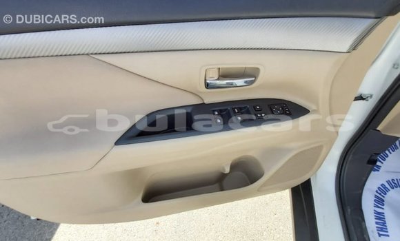 Acheter Import Voiture Mitsubishi Outlander Blanc à Import - Dubai, Central Acheter Import Voiture Mitsubishi Outlander Blanc à Import - Dubai, Central