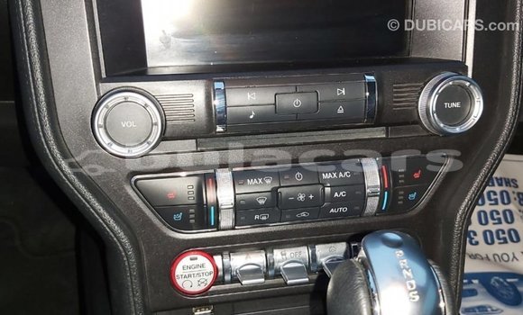 Acheter Import Voiture Ford Mustang Rouge à Import - Dubai, Central Acheter Import Voiture Ford Mustang Rouge à Import - Dubai, Central