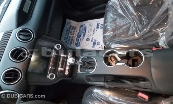 Acheter Import Voiture Ford Mustang Rouge à Import - Dubai, Central Acheter Import Voiture Ford Mustang Rouge à Import - Dubai, Central