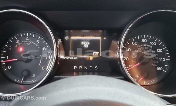 Acheter Import Voiture Ford Mustang Rouge à Import - Dubai, Central Acheter Import Voiture Ford Mustang Rouge à Import - Dubai, Central