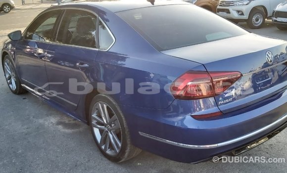 Acheter Import Voiture Volkswagen Passat Bleu à Import - Dubai, Central Acheter Import Voiture Volkswagen Passat Bleu à Import - Dubai, Central