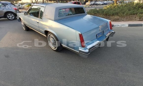 Acheter Import Voiture Cadillac Eldorado Bleu à Import - Dubai, Central Acheter Import Voiture Cadillac Eldorado Bleu à Import - Dubai, Central