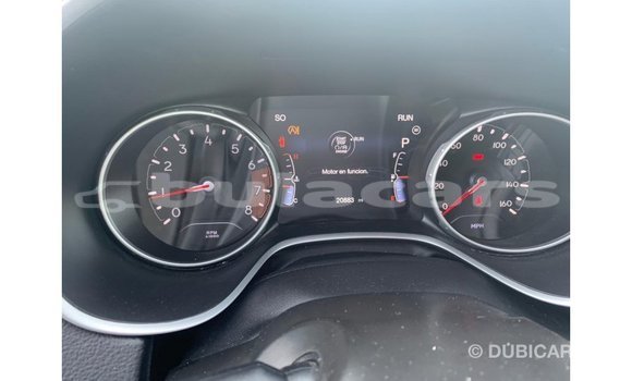 Acheter Import Voiture Jeep Compass Blanc à Import - Dubai, Central Acheter Import Voiture Jeep Compass Blanc à Import - Dubai, Central