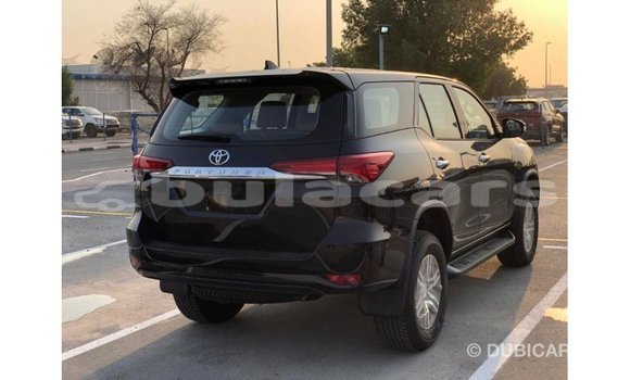 Buy Import Toyota Fortuner Black Car in Import - Dubai in Central Buy Import Toyota Fortuner Black Car in Import - Dubai in Central