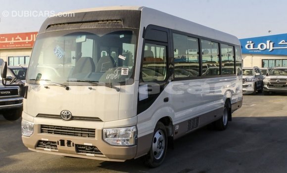 Acheter Import Voiture Toyota Coaster Blanc à Import - Dubai, Central Acheter Import Voiture Toyota Coaster Blanc à Import - Dubai, Central