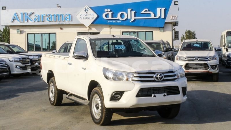 Big with watermark toyota hilux central import dubai 6651