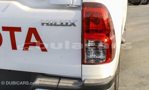 Buy Import Toyota Hilux White Car in Import - Dubai in Central Buy Import Toyota Hilux White Car in Import - Dubai in Central