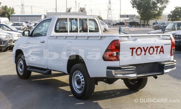 Buy Import Toyota Hilux White Car in Import - Dubai in Central Buy Import Toyota Hilux White Car in Import - Dubai in Central