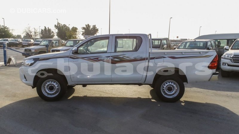 Big with watermark toyota hilux central import dubai 6652