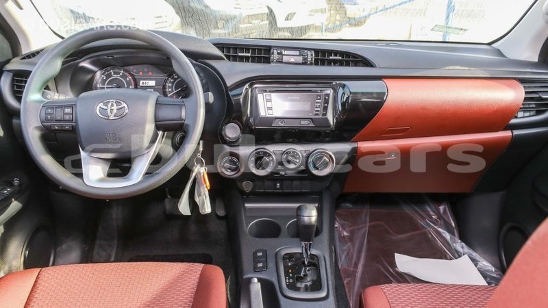 Big with watermark toyota hilux central import dubai 6652