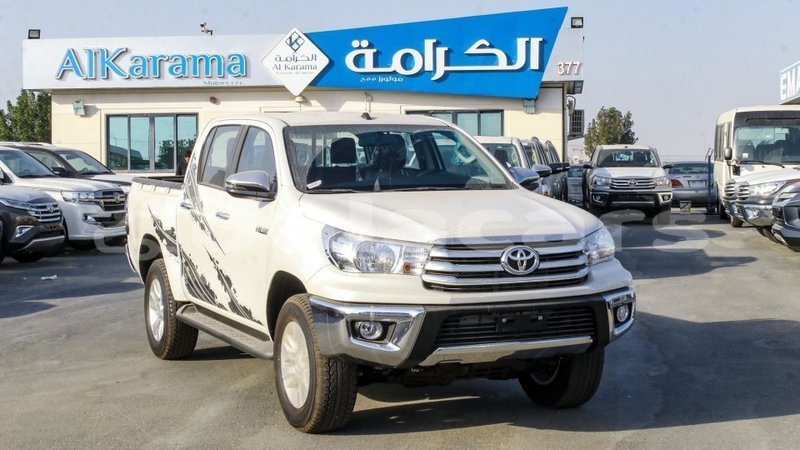 Big with watermark toyota hilux central import dubai 6653