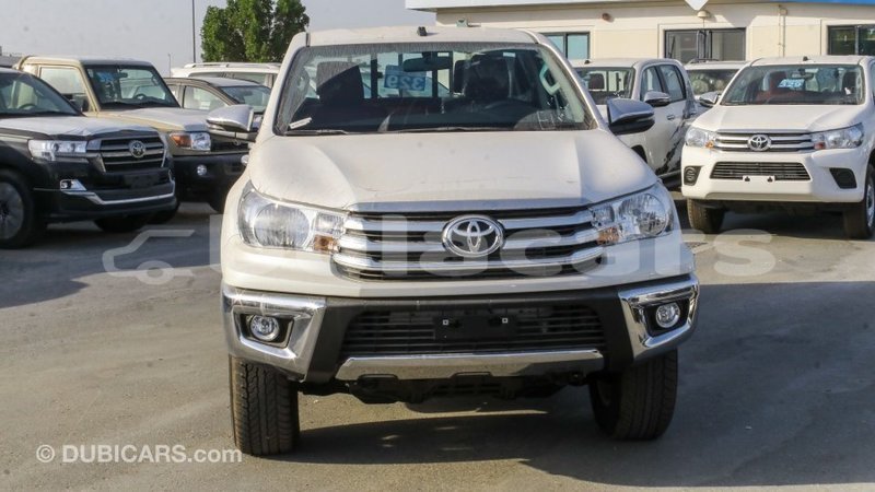 Big with watermark toyota hilux central import dubai 6653