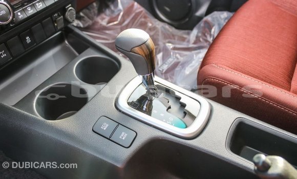 Buy Import Toyota Hilux White Car in Import - Dubai in Central Buy Import Toyota Hilux White Car in Import - Dubai in Central