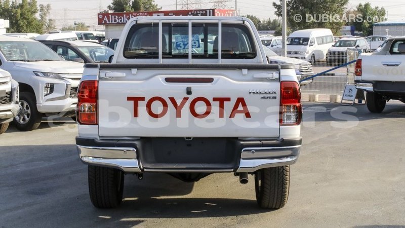 Big with watermark toyota hilux central import dubai 6653