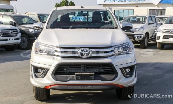Buy Import Toyota Hilux White Car in Import - Dubai in Central Buy Import Toyota Hilux White Car in Import - Dubai in Central
