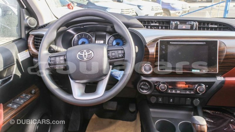Big with watermark toyota hilux central import dubai 6656