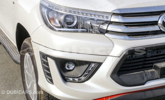 Buy Import Toyota Hilux White Car in Import - Dubai in Central Buy Import Toyota Hilux White Car in Import - Dubai in Central