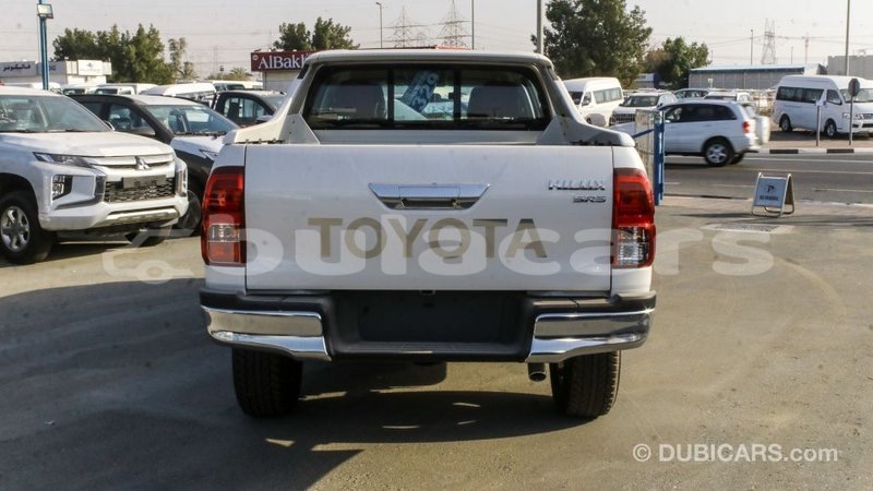 Big with watermark toyota hilux central import dubai 6656