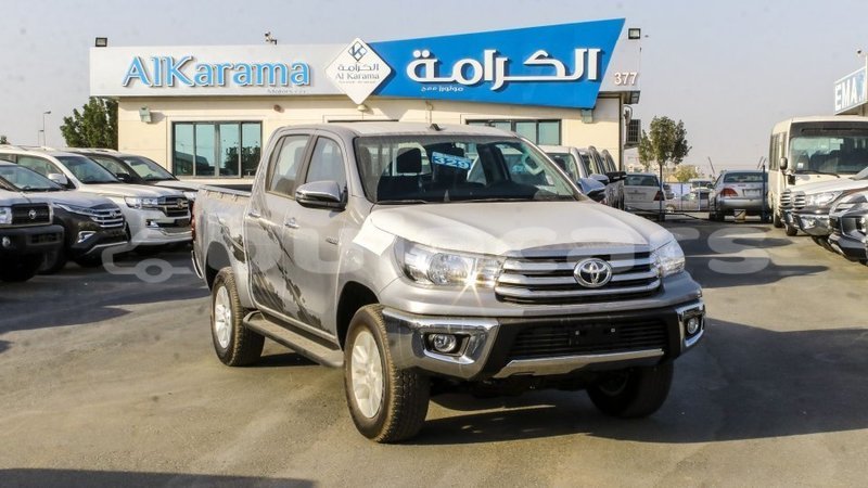 Big with watermark toyota hilux central import dubai 6658