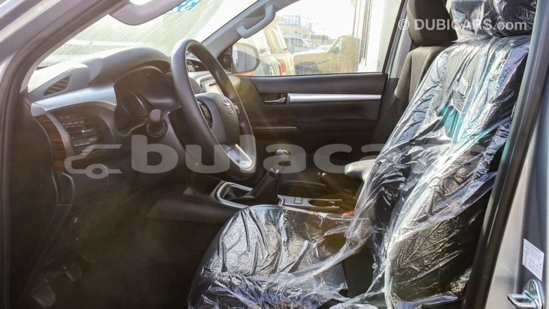 Big with watermark toyota hilux central import dubai 6658