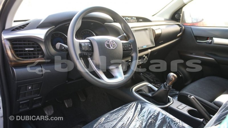 Big with watermark toyota hilux central import dubai 6658