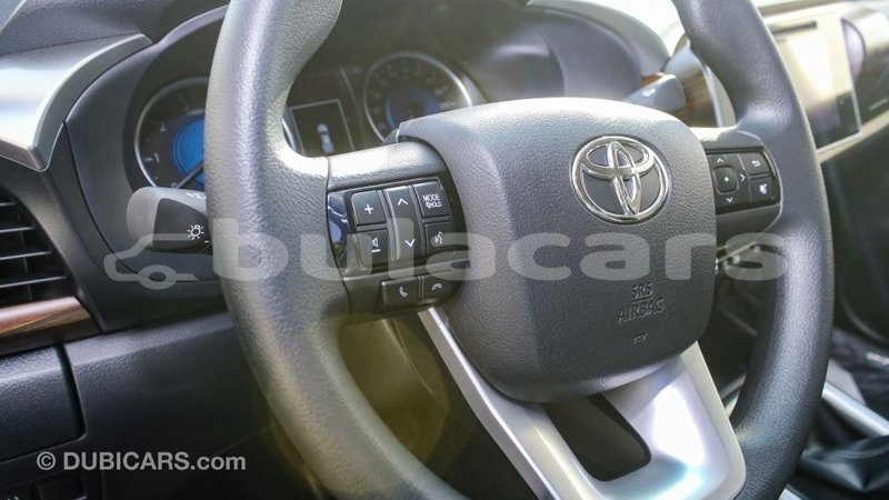 Big with watermark toyota hilux central import dubai 6658