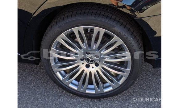 Acheter Import Voiture Mercedes-Benz 190 Noir à Import - Dubai, Central Acheter Import Voiture Mercedes-Benz 190 Noir à Import - Dubai, Central