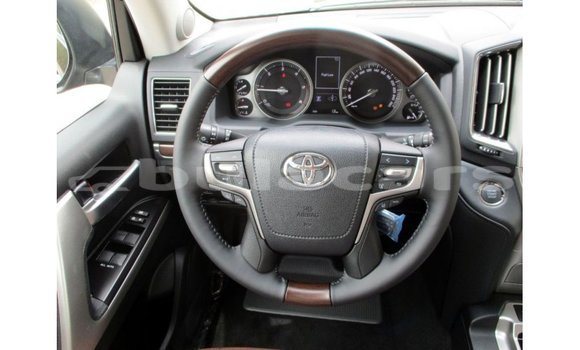 Buy Import Toyota Land Cruiser Black Car in Import - Dubai in Central Buy Import Toyota Land Cruiser Black Car in Import - Dubai in Central