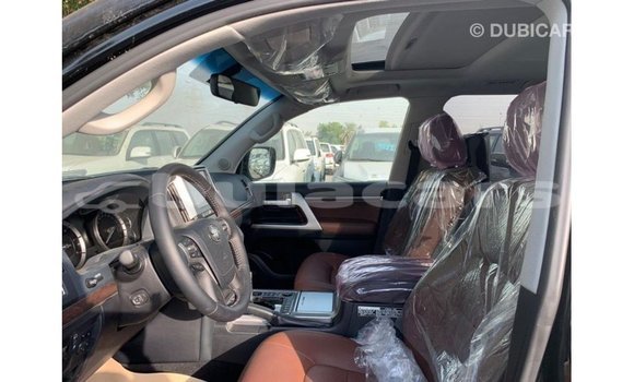 Buy Import Toyota Land Cruiser Black Car in Import - Dubai in Central Buy Import Toyota Land Cruiser Black Car in Import - Dubai in Central