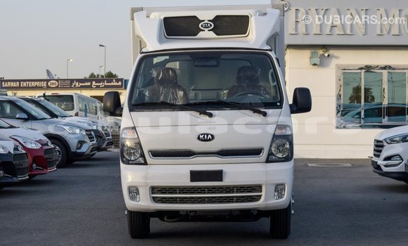 Buy Import Kia K3 White Car in Import - Dubai in Central Buy Import Kia K3 White Car in Import - Dubai in Central
