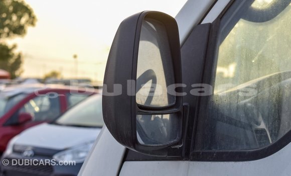 Buy Import Kia K3 White Car in Import - Dubai in Central Buy Import Kia K3 White Car in Import - Dubai in Central