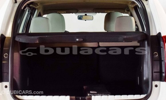 Buy Import Renault Duster White Car in Import - Dubai in Central Buy Import Renault Duster White Car in Import - Dubai in Central
