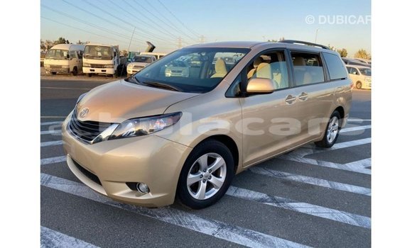 Buy Import Toyota Sienna Other Car in Import - Dubai in Central Buy Import Toyota Sienna Other Car in Import - Dubai in Central