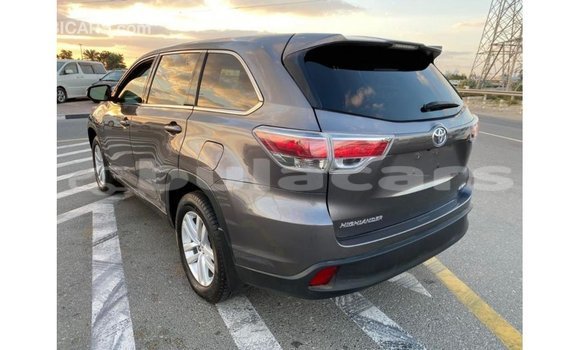 Buy Import Toyota Highlander Grey Car in Import - Dubai in Central Buy Import Toyota Highlander Grey Car in Import - Dubai in Central