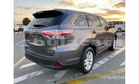 Buy Import Toyota Highlander Grey Car in Import - Dubai in Central Buy Import Toyota Highlander Grey Car in Import - Dubai in Central